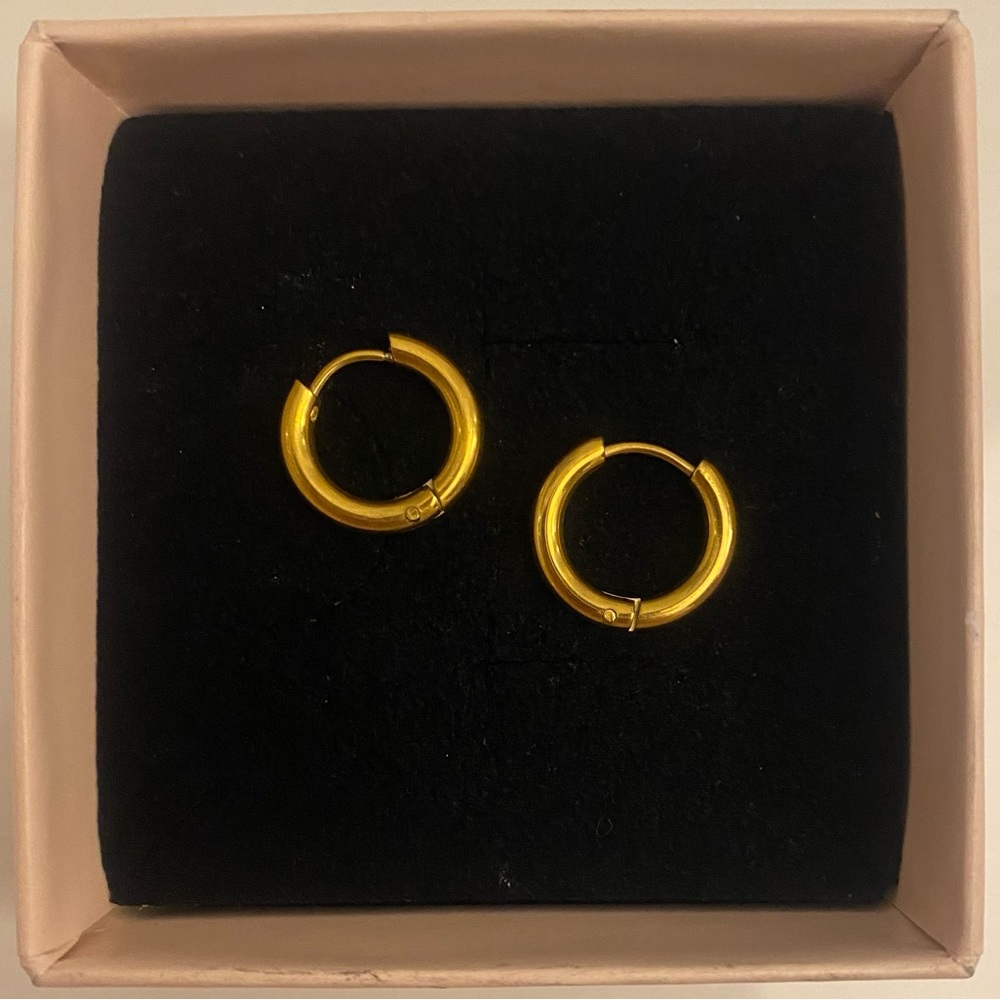 14k Gold Plated Hoop Huggie Earrings - 10mm